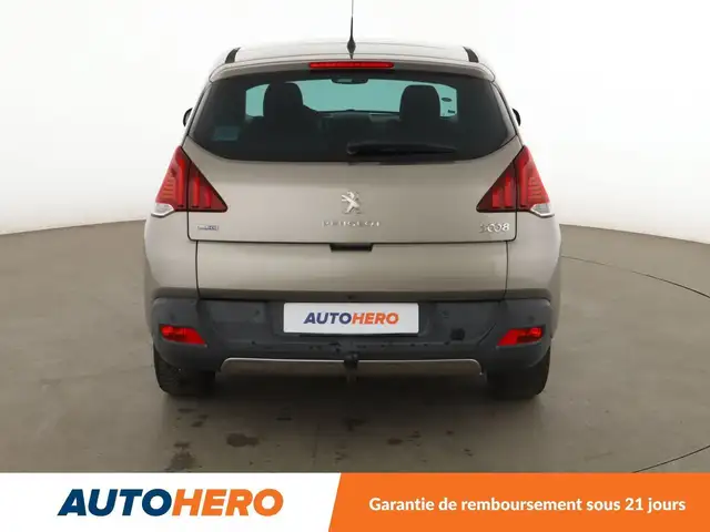 Peugeot 3008 view 5
