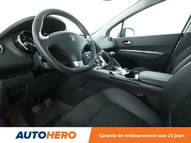 Peugeot 3008 view 11
