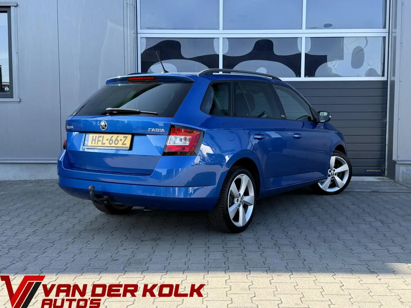 Skoda Fabia Combi 1.2 TSI Style Automaat LED Navi Cruise Clima Blauw - 2
