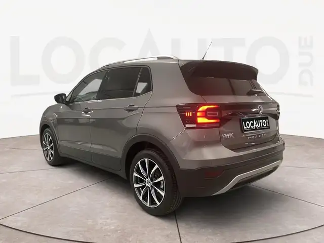 Volkswagen T-Cross view 5