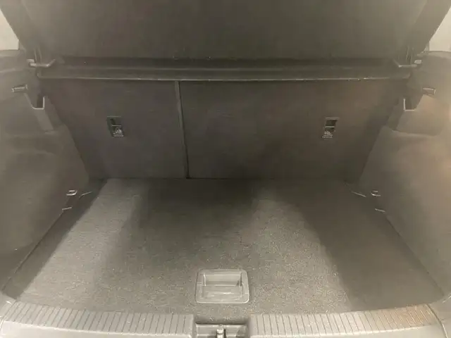 Volkswagen T-Cross view 9