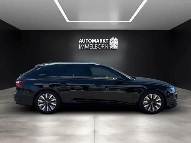 Audi A6 view 12