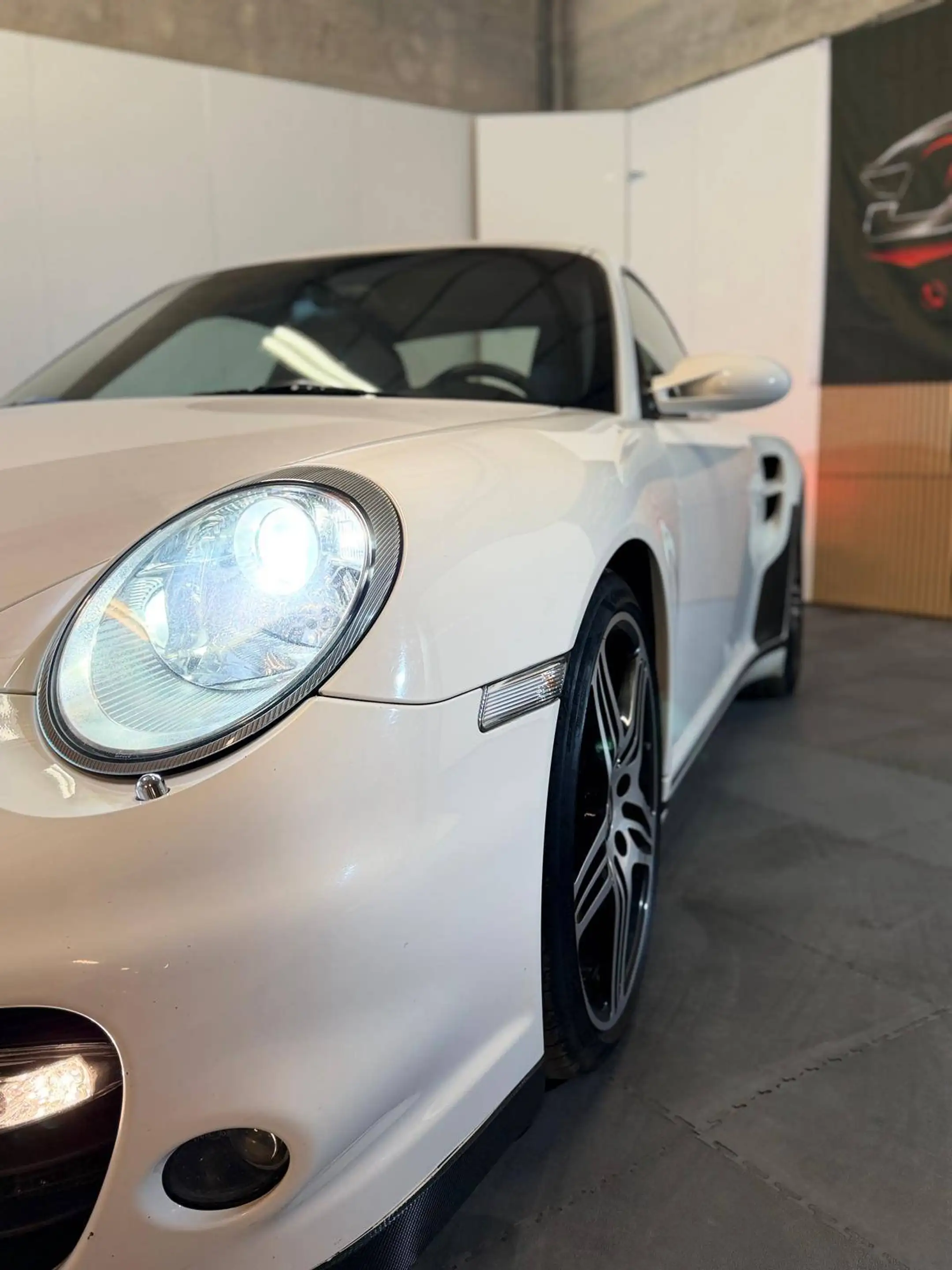 Porsche 997 Turbo — photo 5