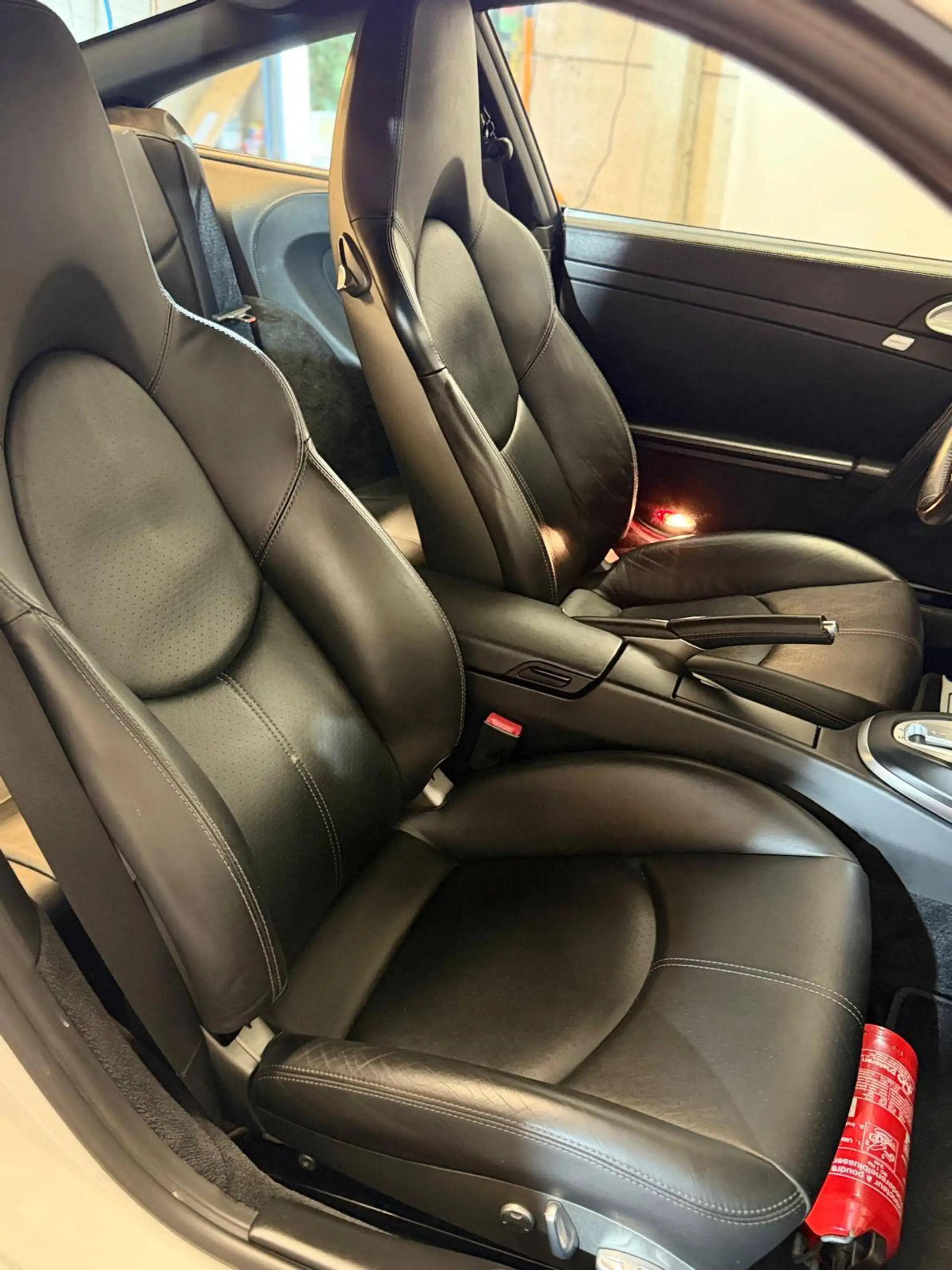 Porsche 997 Turbo — photo 13