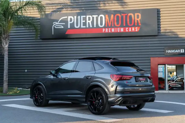 Audi RS Q3 view 4