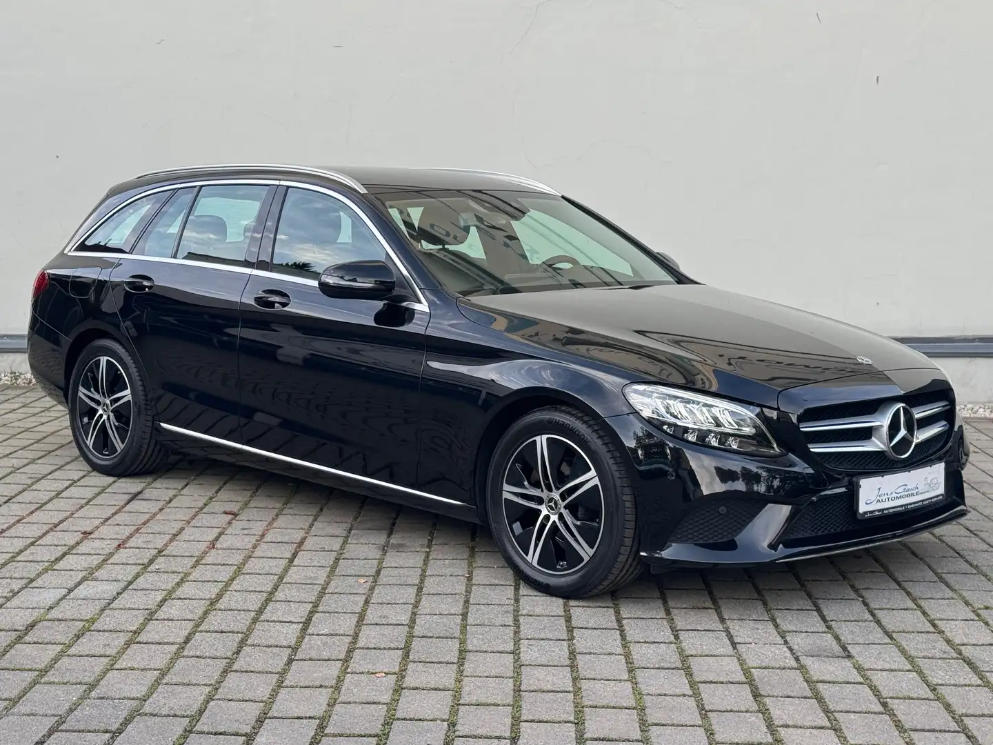 Mercedes-Benz C 180 C 180 T"Avantgarde"9G-Tronic/Navi/DAB/Kamera/LED Schwarz - 1