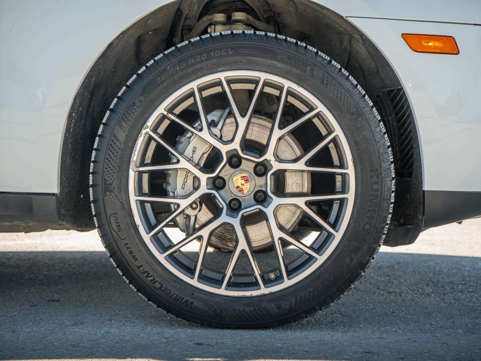 2018 Porsche Macan S w/Premium Plus/Bose Sound/Cooled Seats alt 2