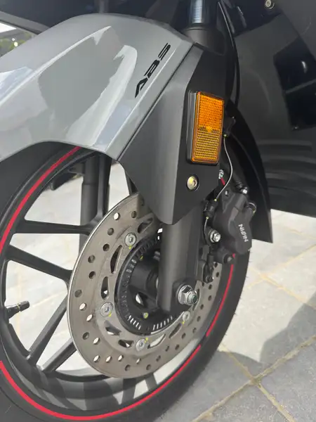 Honda Forza 300 - foto 4