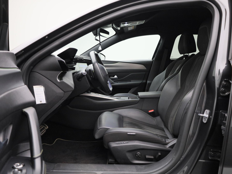 Peugeot 408 1.2 PureTech 130 S&S EAT8 GT — photo 11