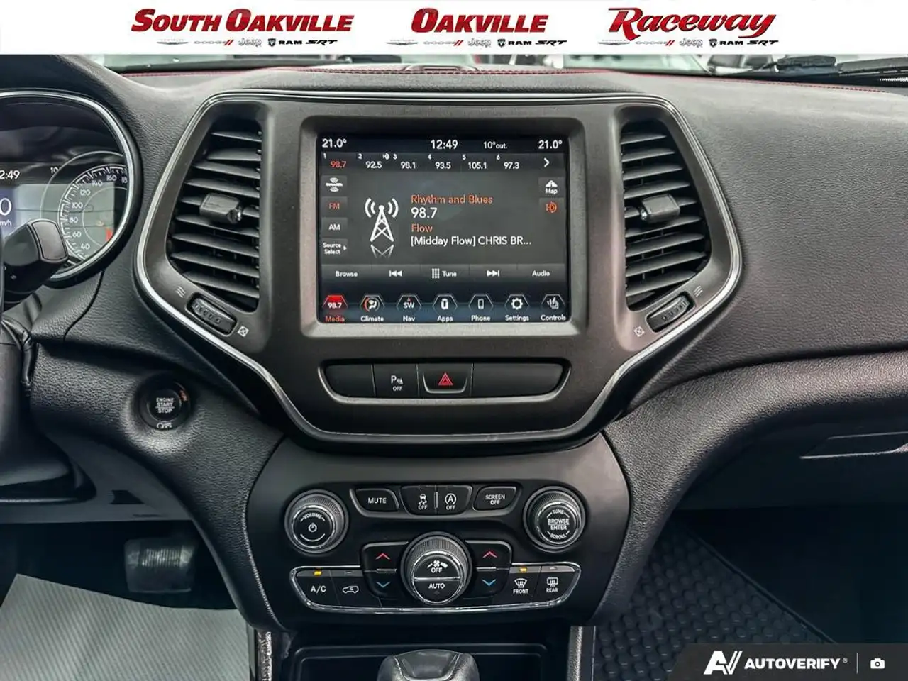 Jeep Cherokee снимка Jeep Cherokee