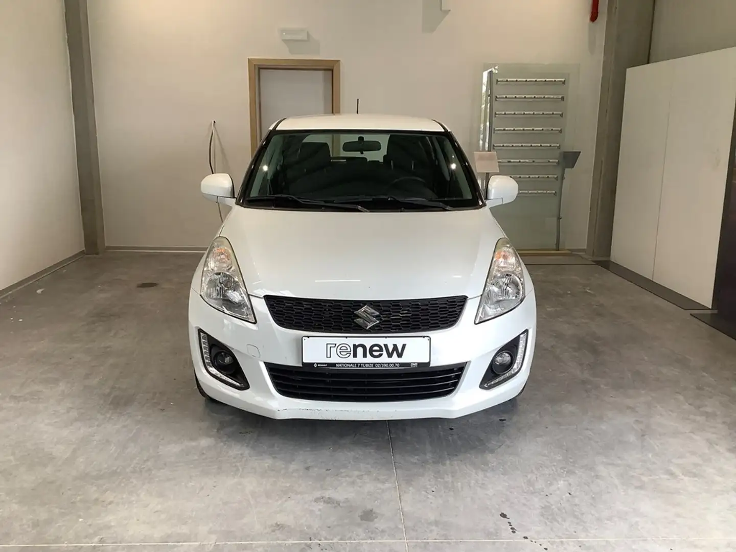 Suzuki Swift . Blanc - 2