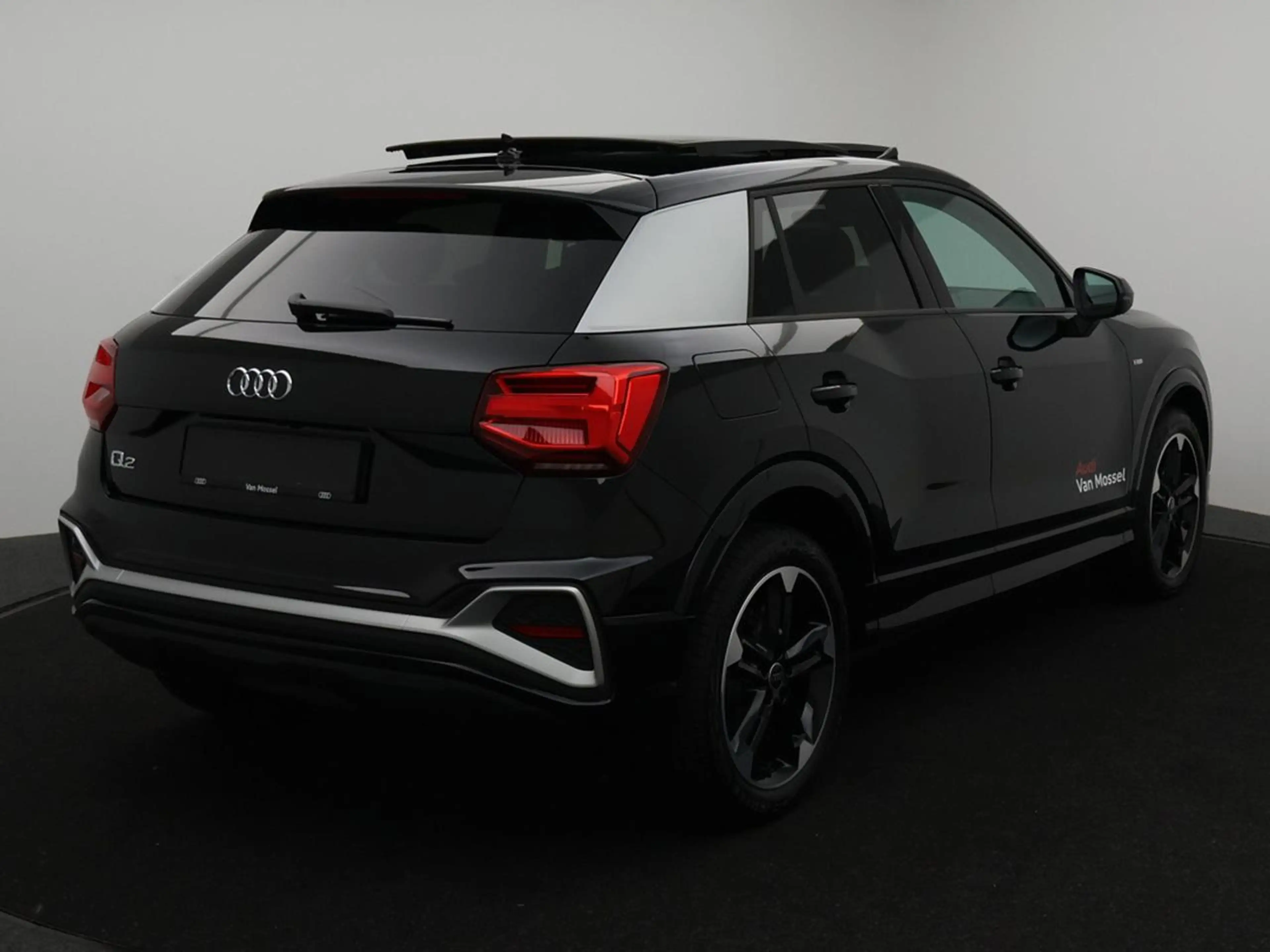 Audi Q2 35 TFSI Prestige Edition S tronic — photo 15