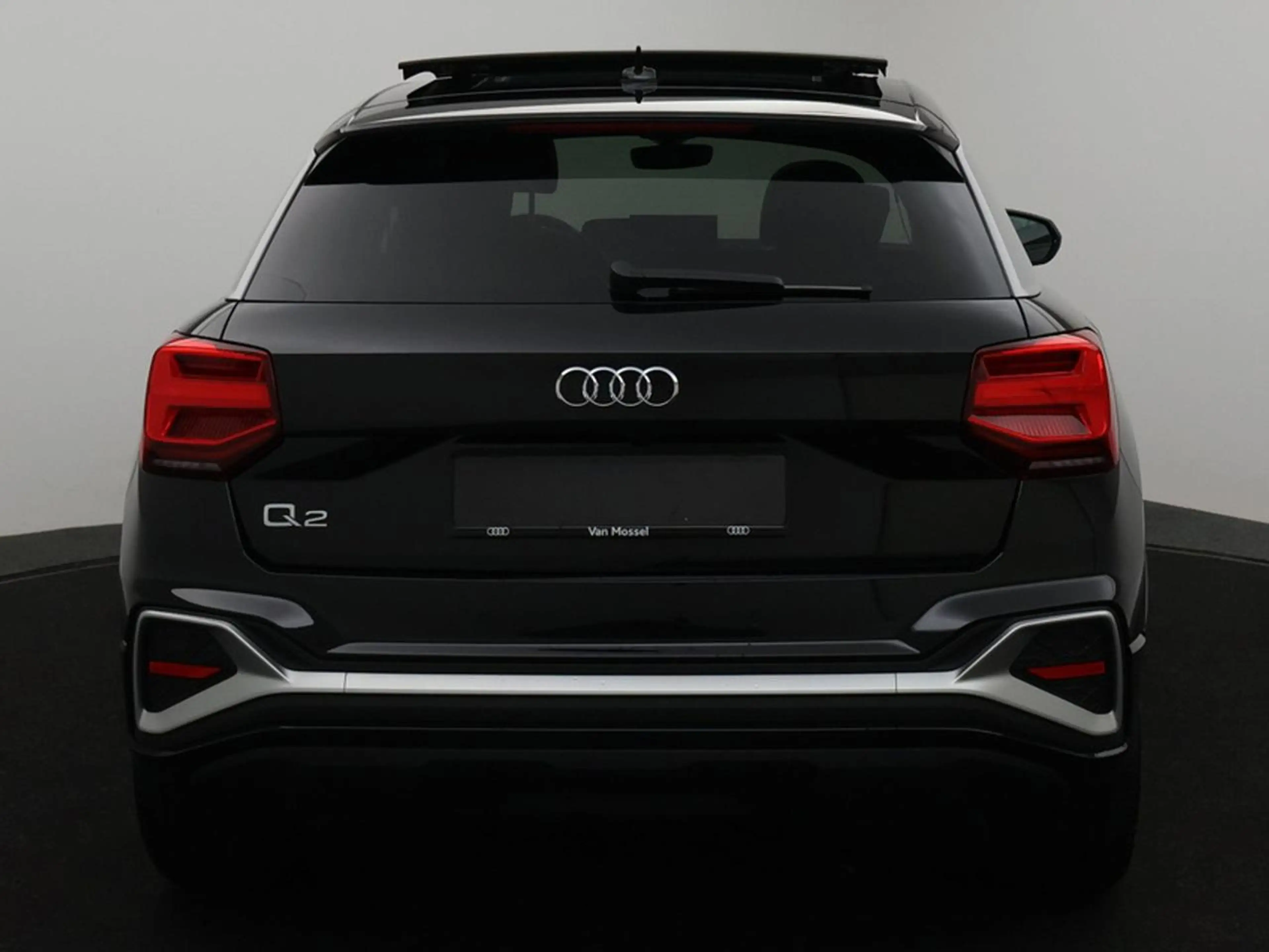 Audi Q2 35 TFSI Prestige Edition S tronic — photo 3