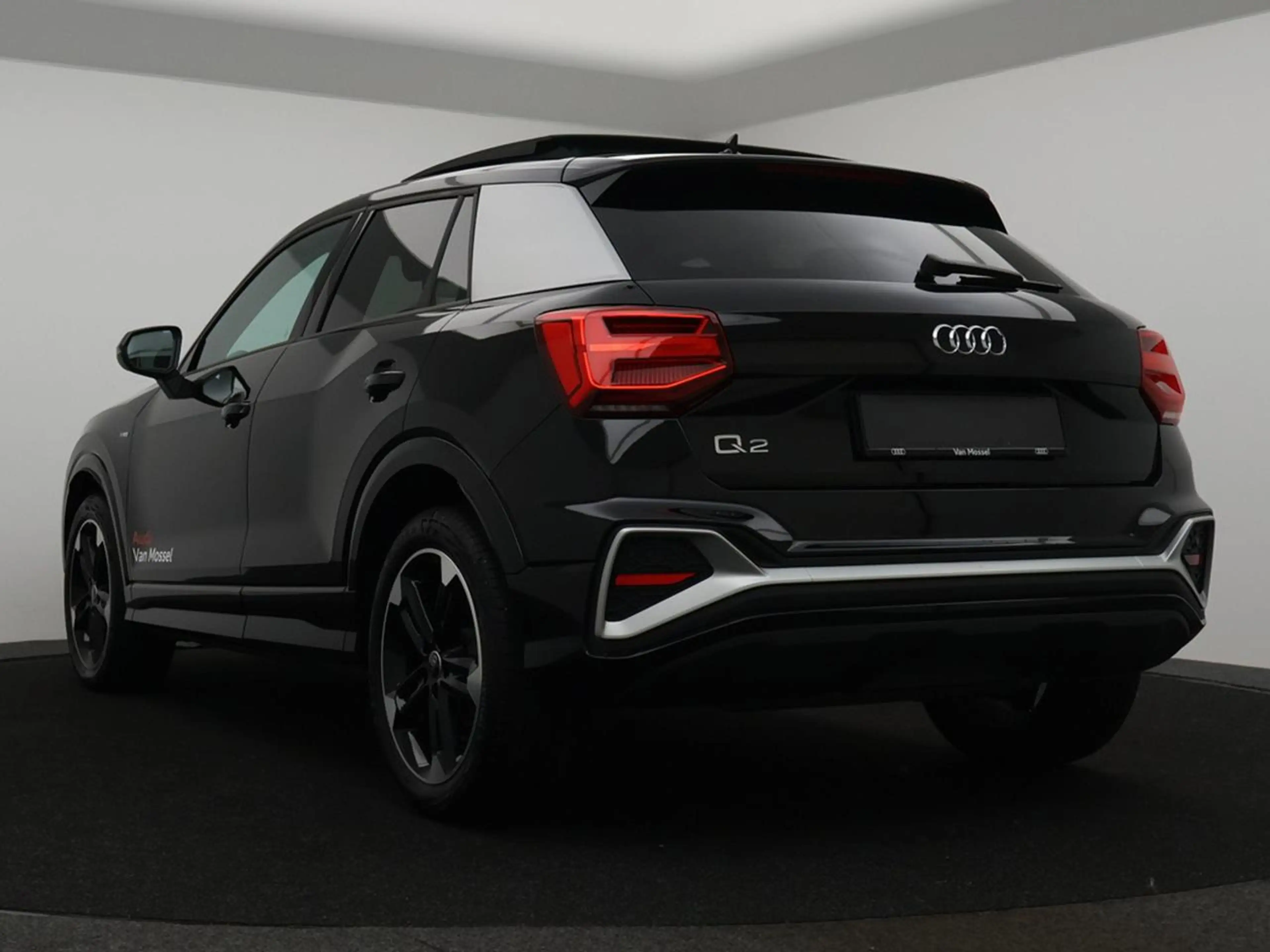 Audi Q2 35 TFSI Prestige Edition S tronic — photo 5