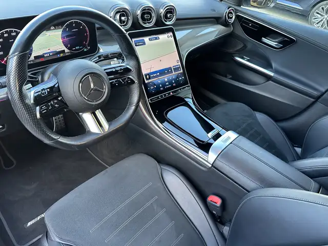 Mercedes-Benz 220 view 9