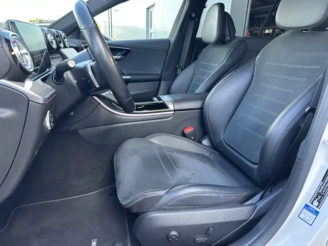 Mercedes-Benz C-Class view 12