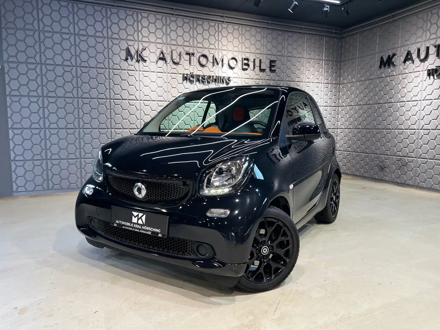smart forTwo Basis passion Aut.*SPORT PAKET*PANO*TEMPOMAT*KLIMA Schwarz - 1