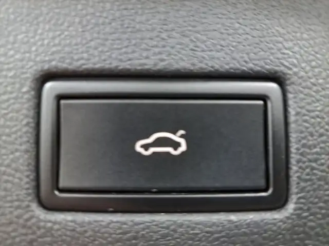 Volkswagen Tiguan view 8