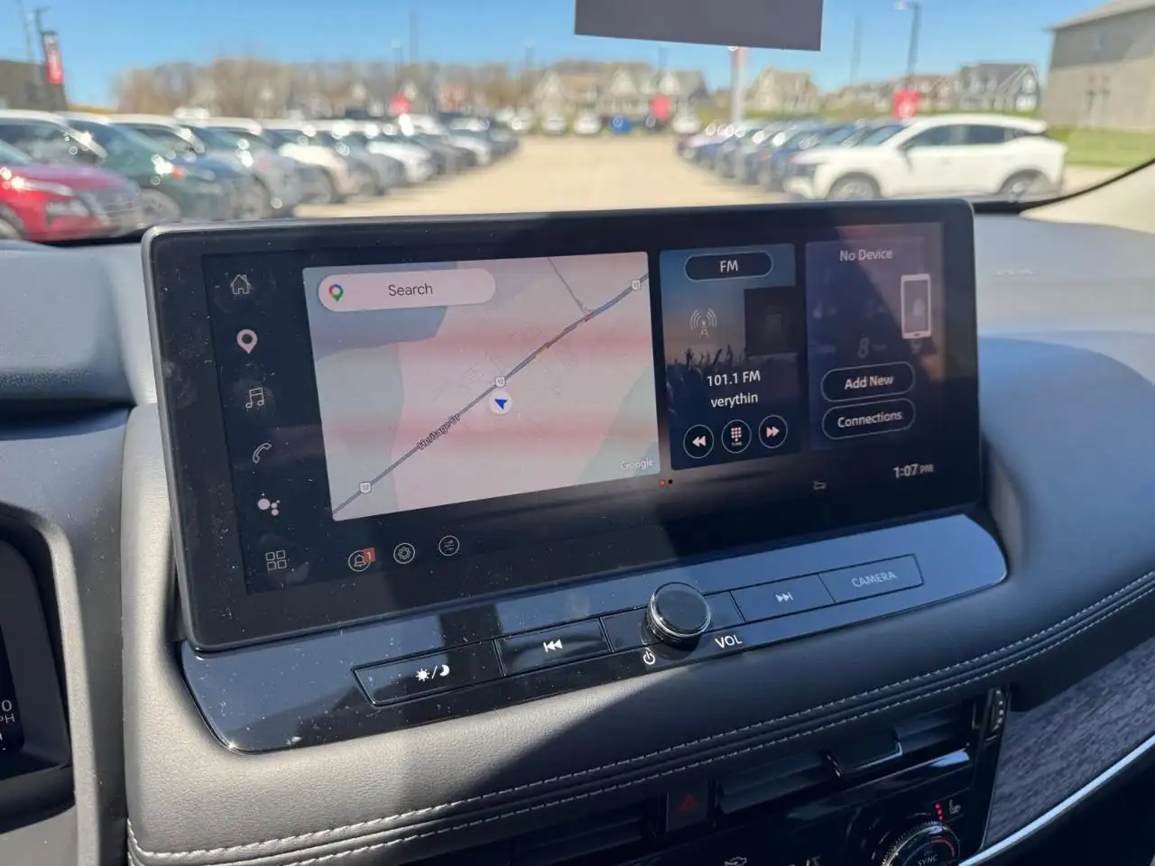 Nissan Rogue снимка Nissan Rogue