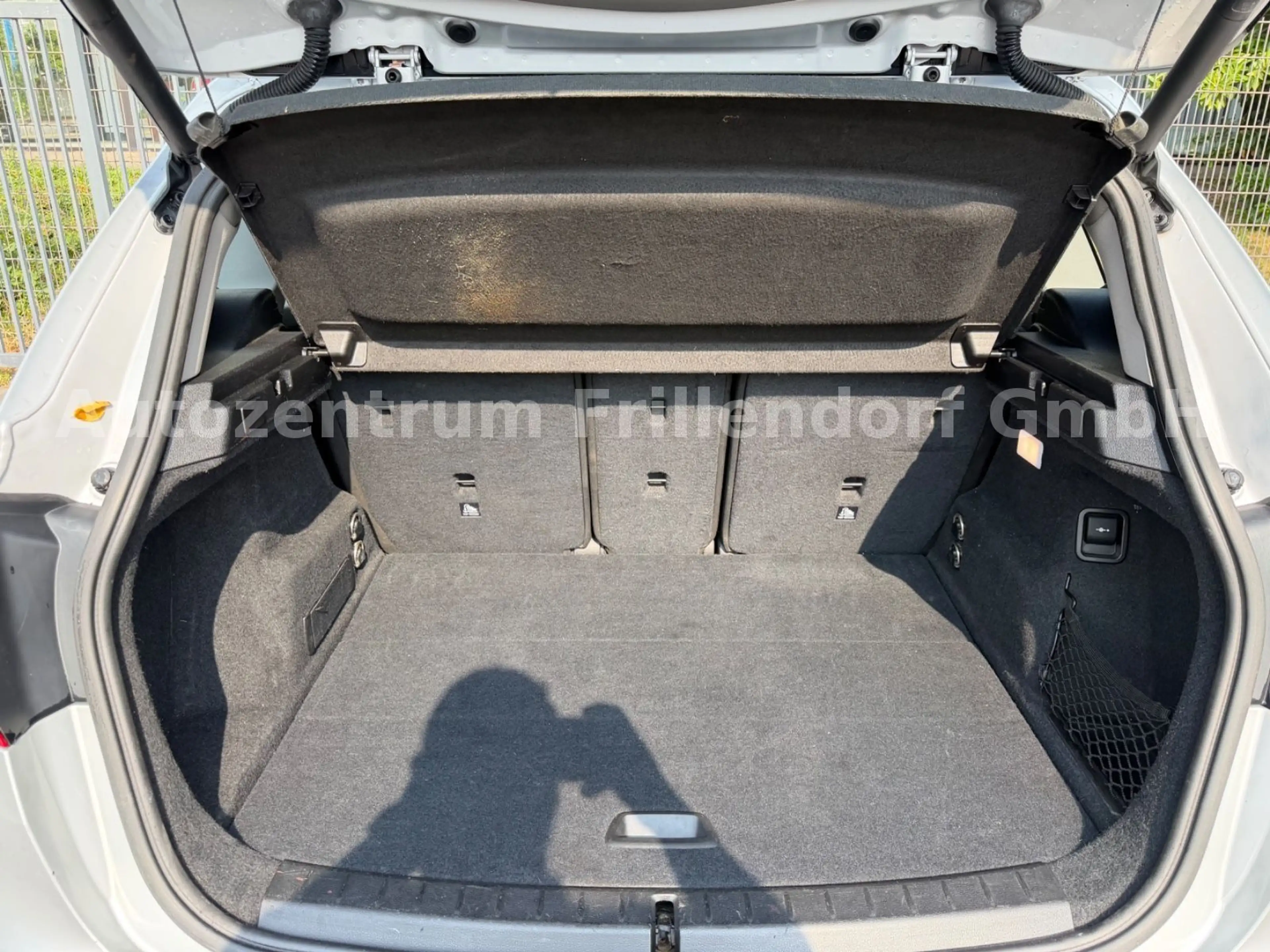BMW 216 216 d Advanta AUTOMATIK/LED!! — photo 8