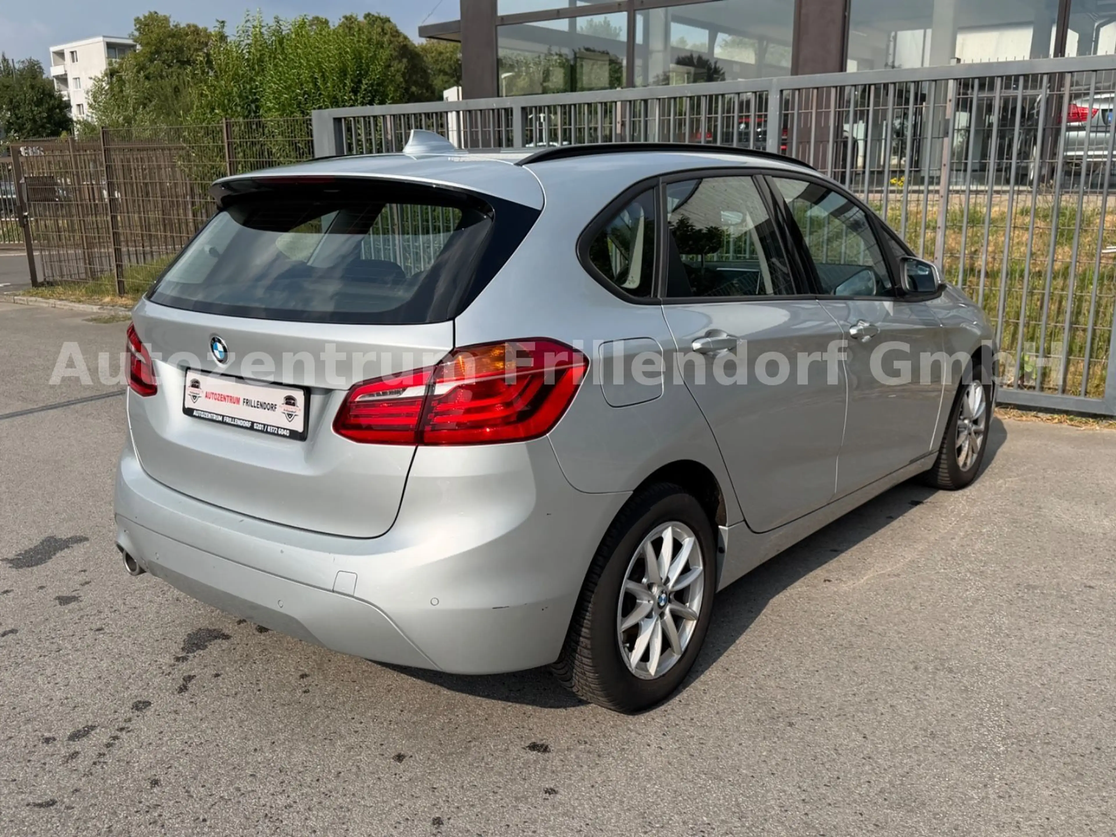 BMW 216 216 d Advanta AUTOMATIK/LED!! — photo 7