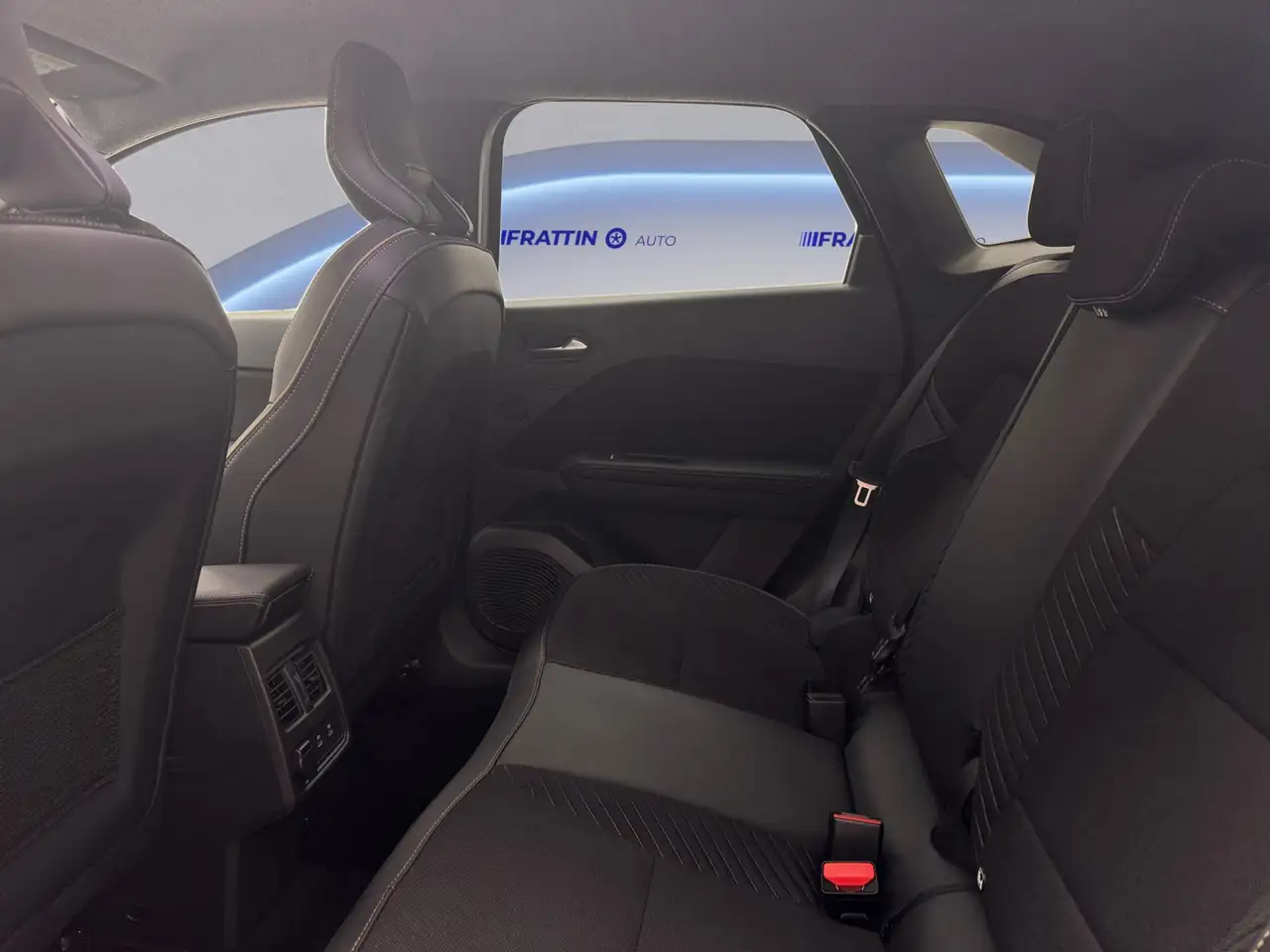 Renault Symbioz Full Hybrid E-Tech 145 CV Iconic, миниатюра 17
