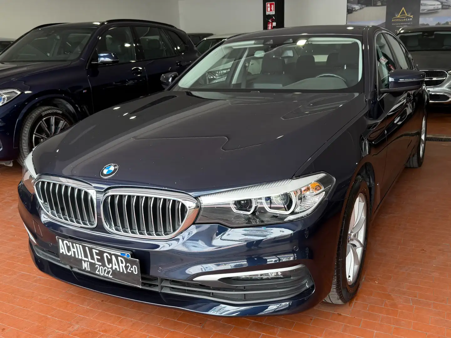BMW 520 d X-drive Business auto *PREZZO REALE* Blu/Azzurro - 1