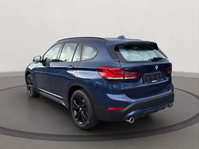 BMW X1 view 3
