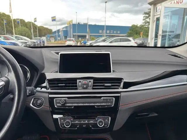 BMW X1 view 12