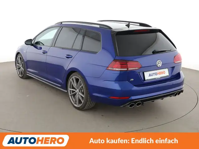 Volkswagen Golf view 4