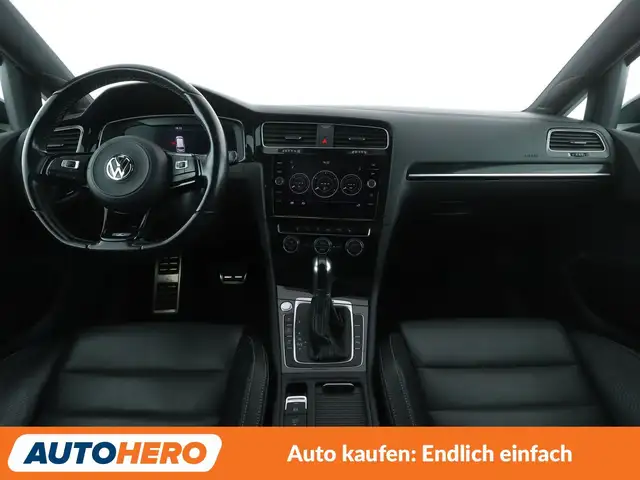 Volkswagen Golf view 12