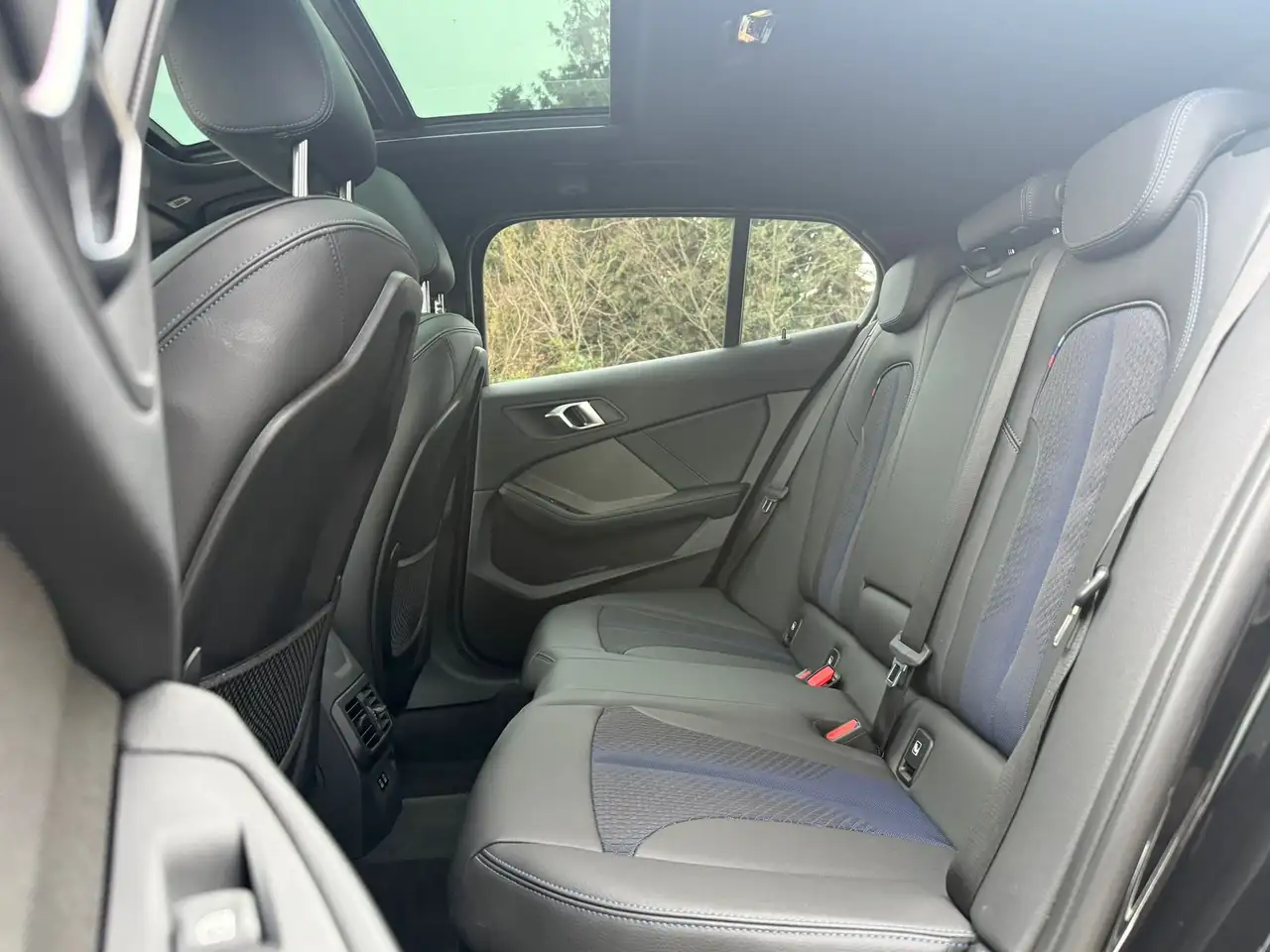 BMW 135 Xdrive-Pano-Head Up-Elekzetels-Cam-H&K-Acc 14