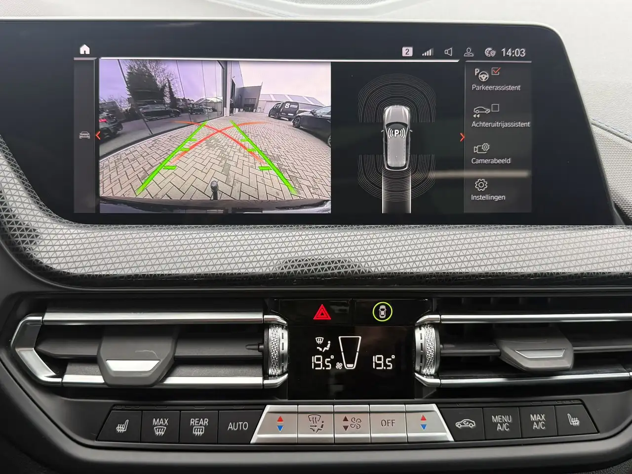 BMW 135 Xdrive-Pano-Head Up-Elekzetels-Cam-H&K-Acc 11