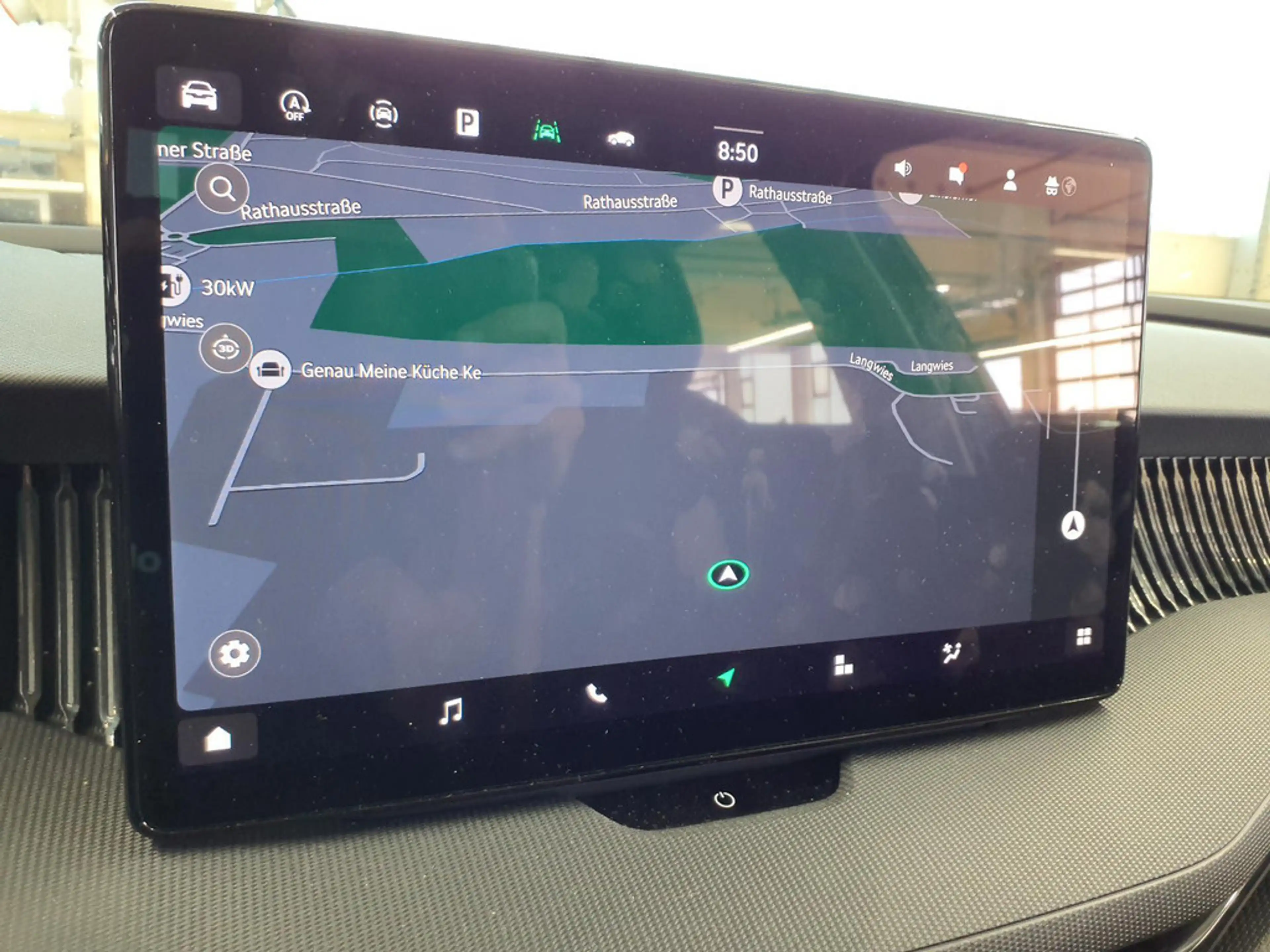 Skoda Superb 2.0 TDI Essence SHZ ACC LED NAVI AHK — photo 4