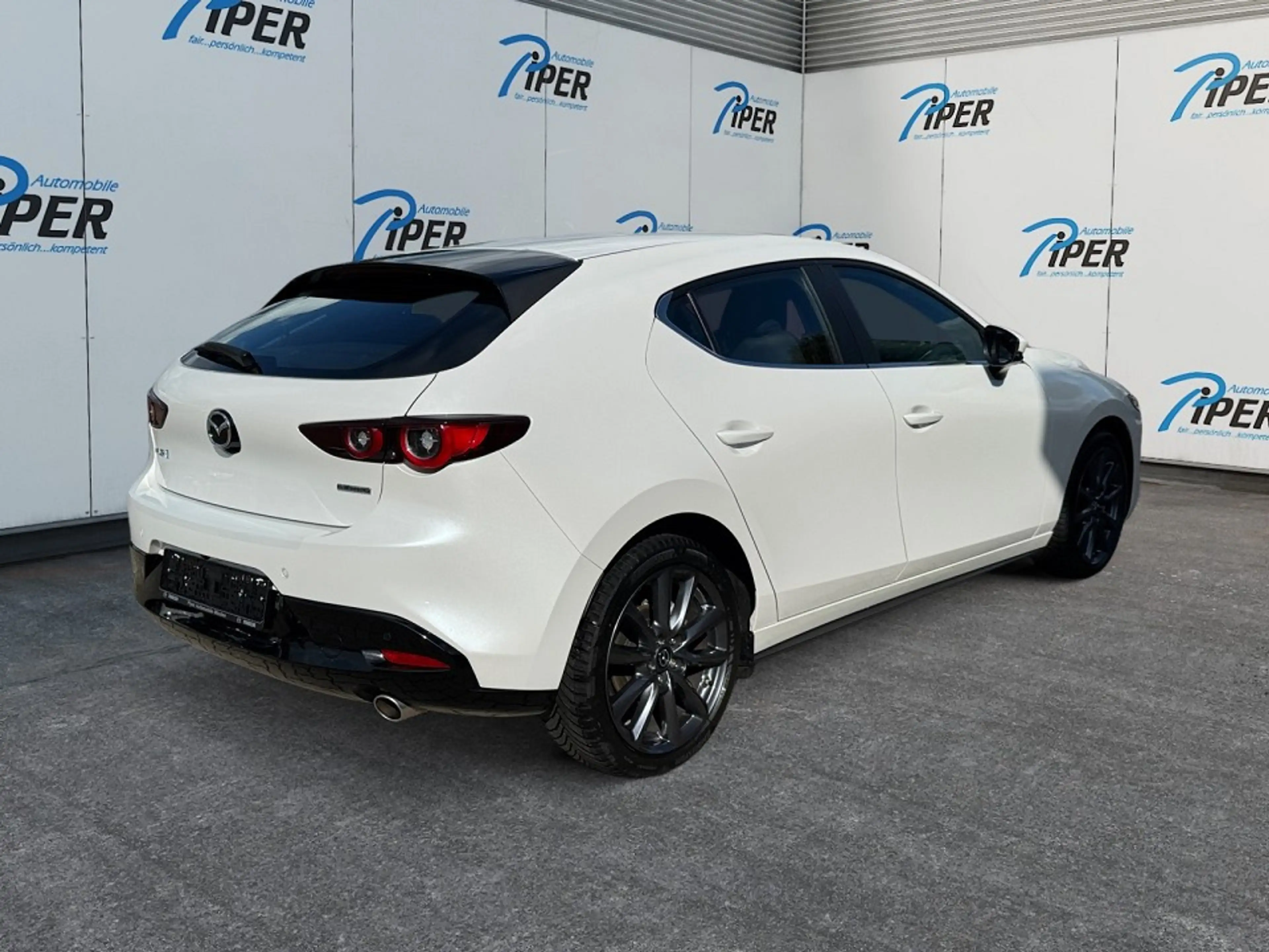 Mazda 3 2.5L e-SKYACTIV G 140ps Centre-Line DASO Paket — photo 5