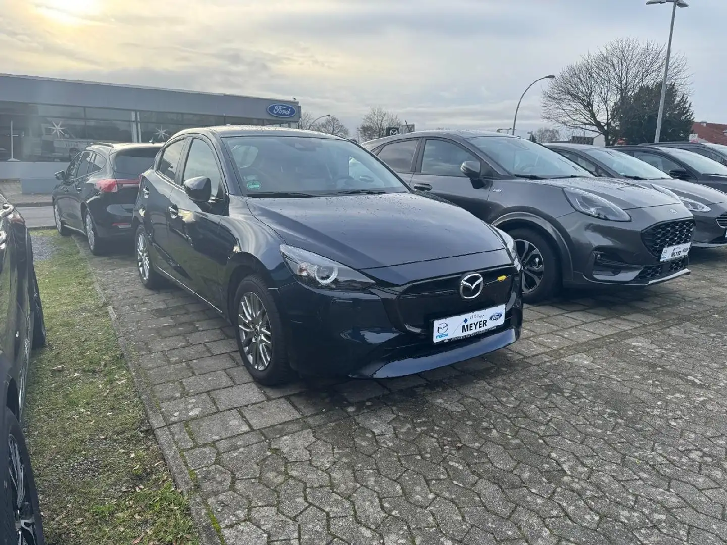 Mazda 2 Exclusive-Line Albastru - 1