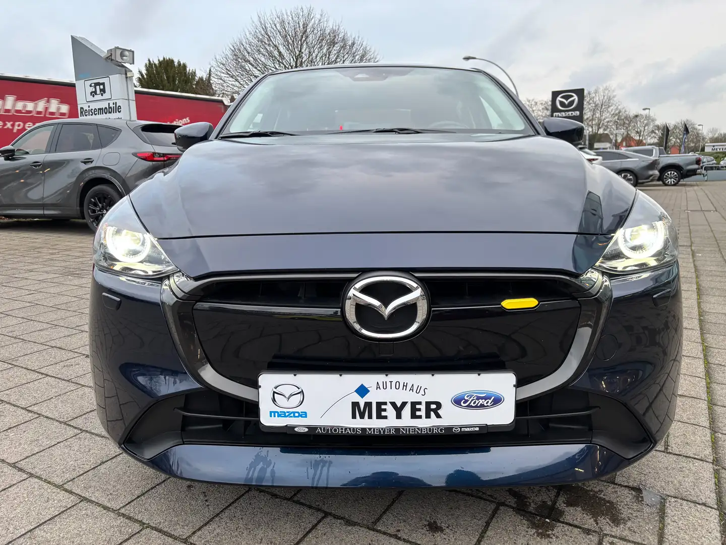 Mazda 2 Exclusive-Line Blau - 2