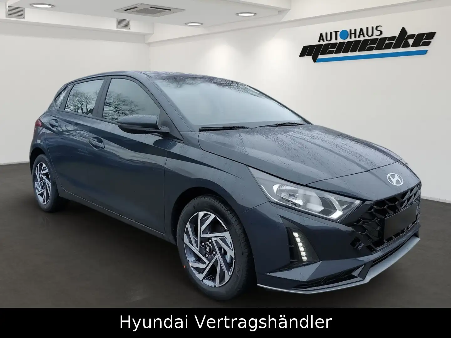 Hyundai i20 Trend + Komfortpaket/ NAVI Grau - 2