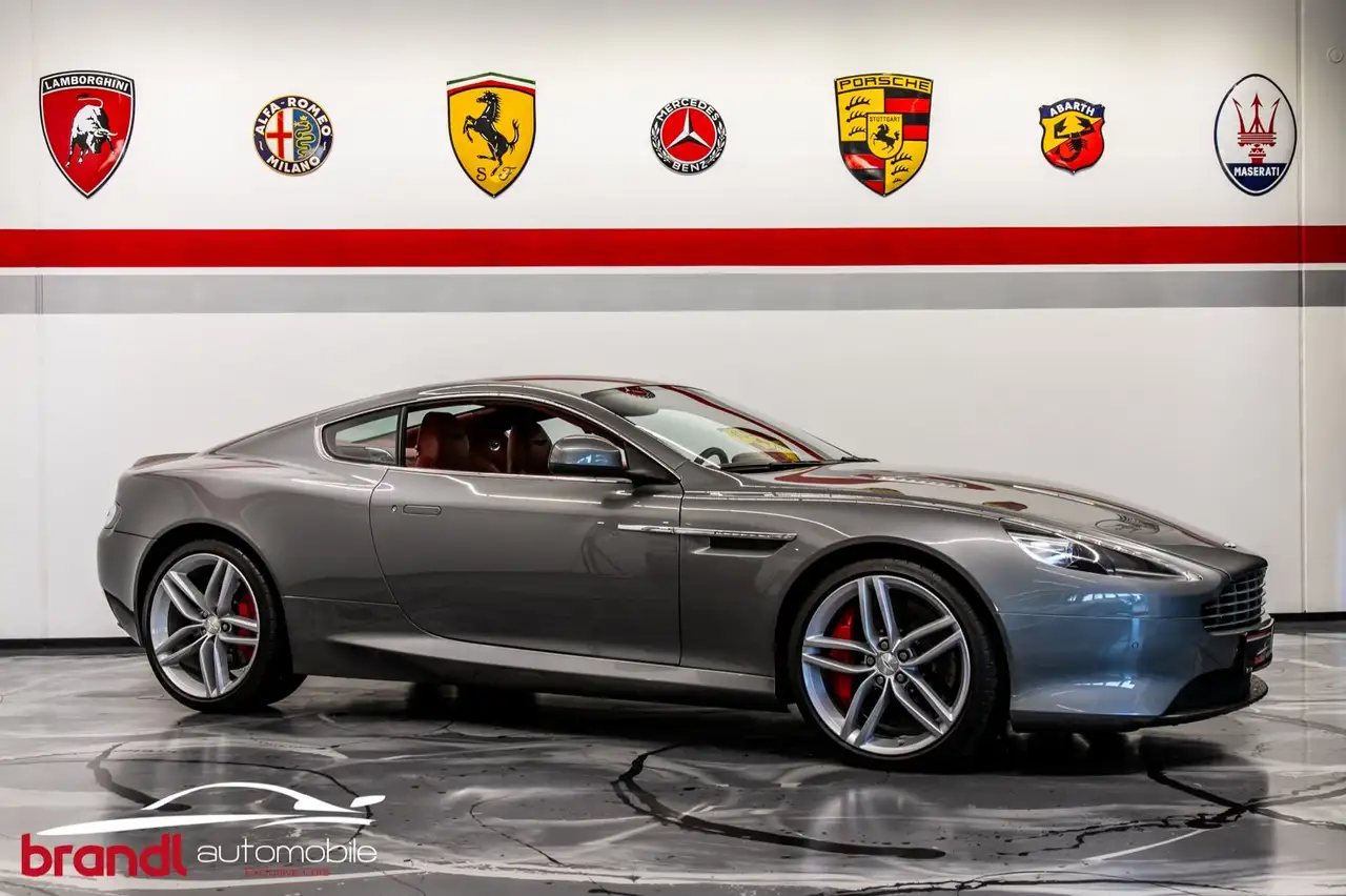 Aston Martin DB9