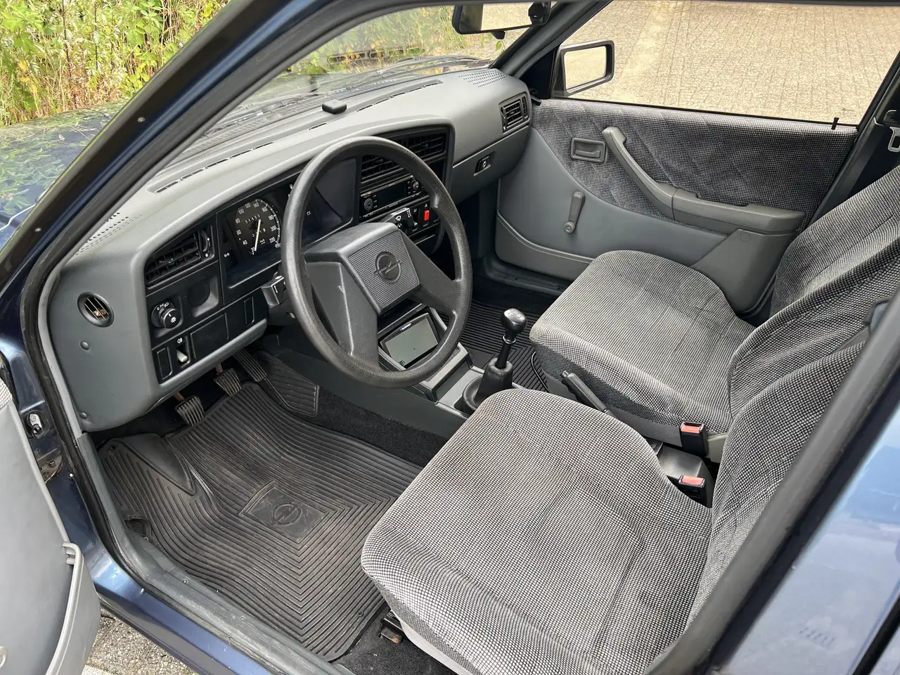 Opel Ascona C 1.6i Jubilee 1e Eigenaar, foto 7