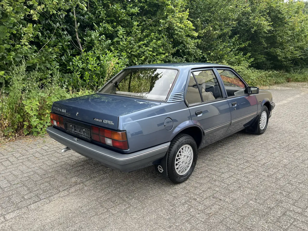 Opel Ascona C 1.6i Jubilee 1e Eigenaar, foto 4