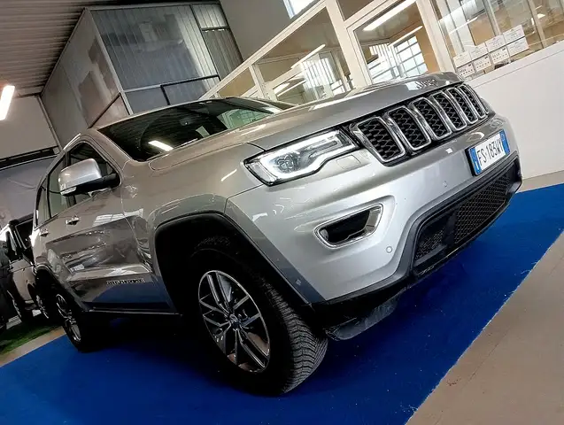 Jeep Grand Cherokee 3.0 V6 190cv AUTO + RIDOTTE 4X4 *SOLO 69000KM*