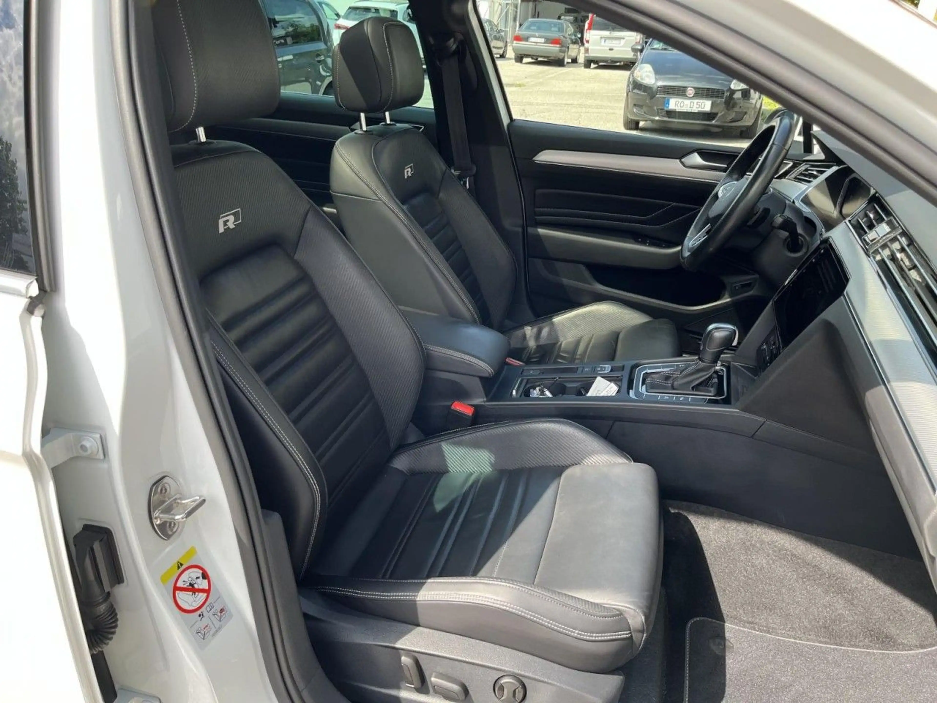 Volkswagen Passat Variant 2,0 TDI DSG 4Motion R-Line (AHK+N — photo 11