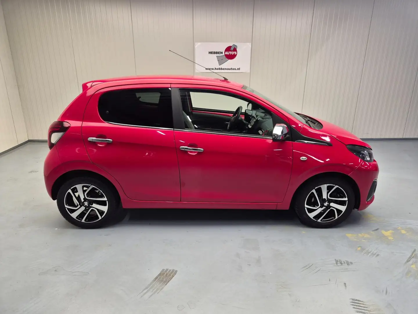 Peugeot 108 1.2 PureTech GT-line Camera Airco Cruise Control A Rot - 2