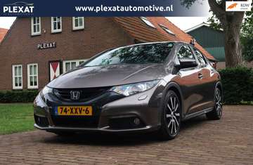 1.8 Executive | Xenon | Premium Sound | Camera | C