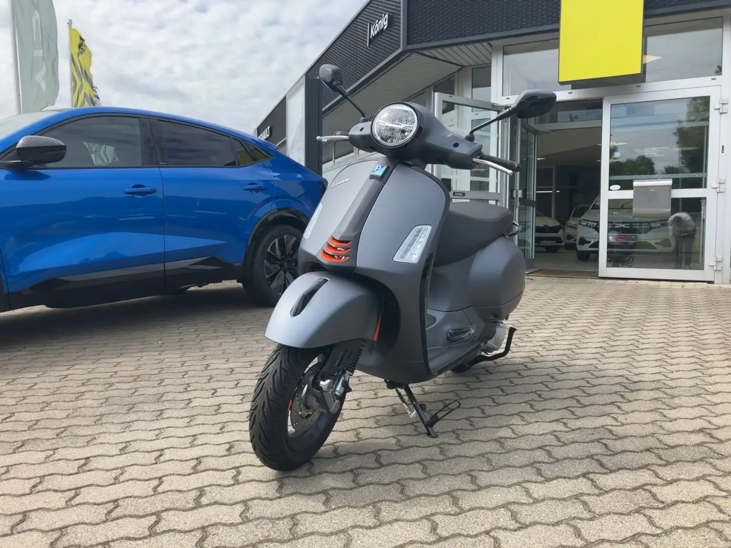 Vespa GTS 300 SUPERSPORT E5 GR Gri - 1