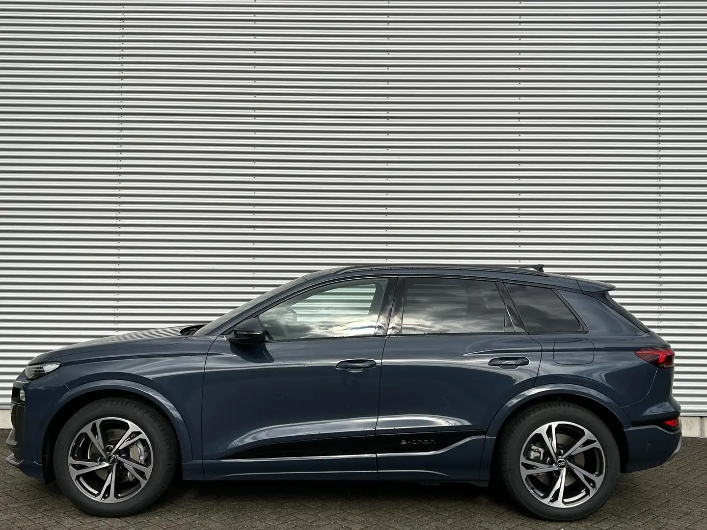 Audi Q6 e-tron Advanced edition e-tron quattro Blauw - 2