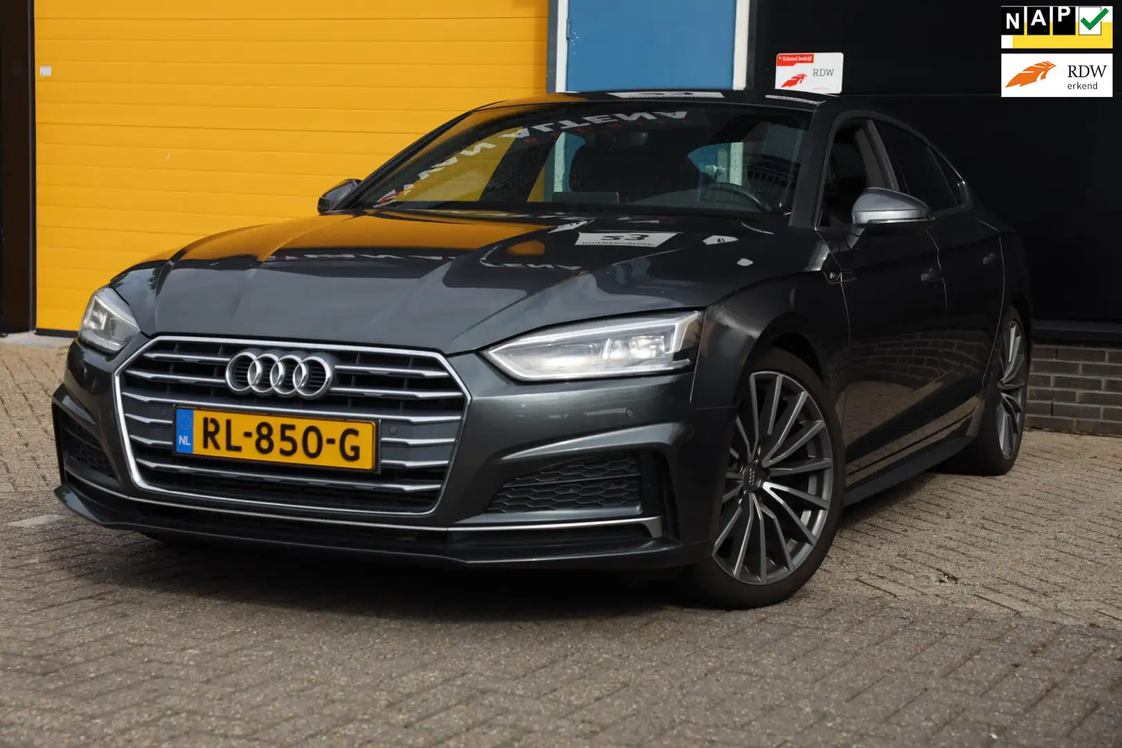 Audi A5 Sportback 2.0 TFSI S-line / AUT / NAP / Virtual Co Grijs - 1