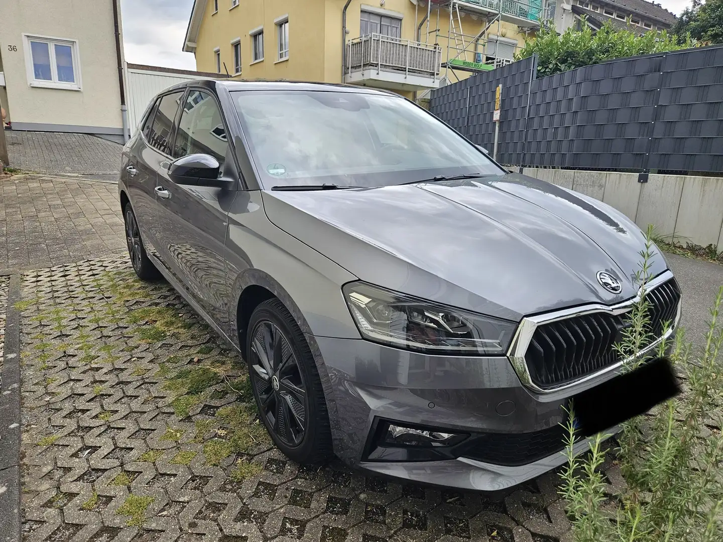 Skoda Fabia Fabia 1.0 TSI Style Grau - 2