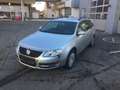 Volkswagen Passat KOMBI AUTOMATIK AHK TEMPOMAT FEST PREIS Silber - thumbnail 2